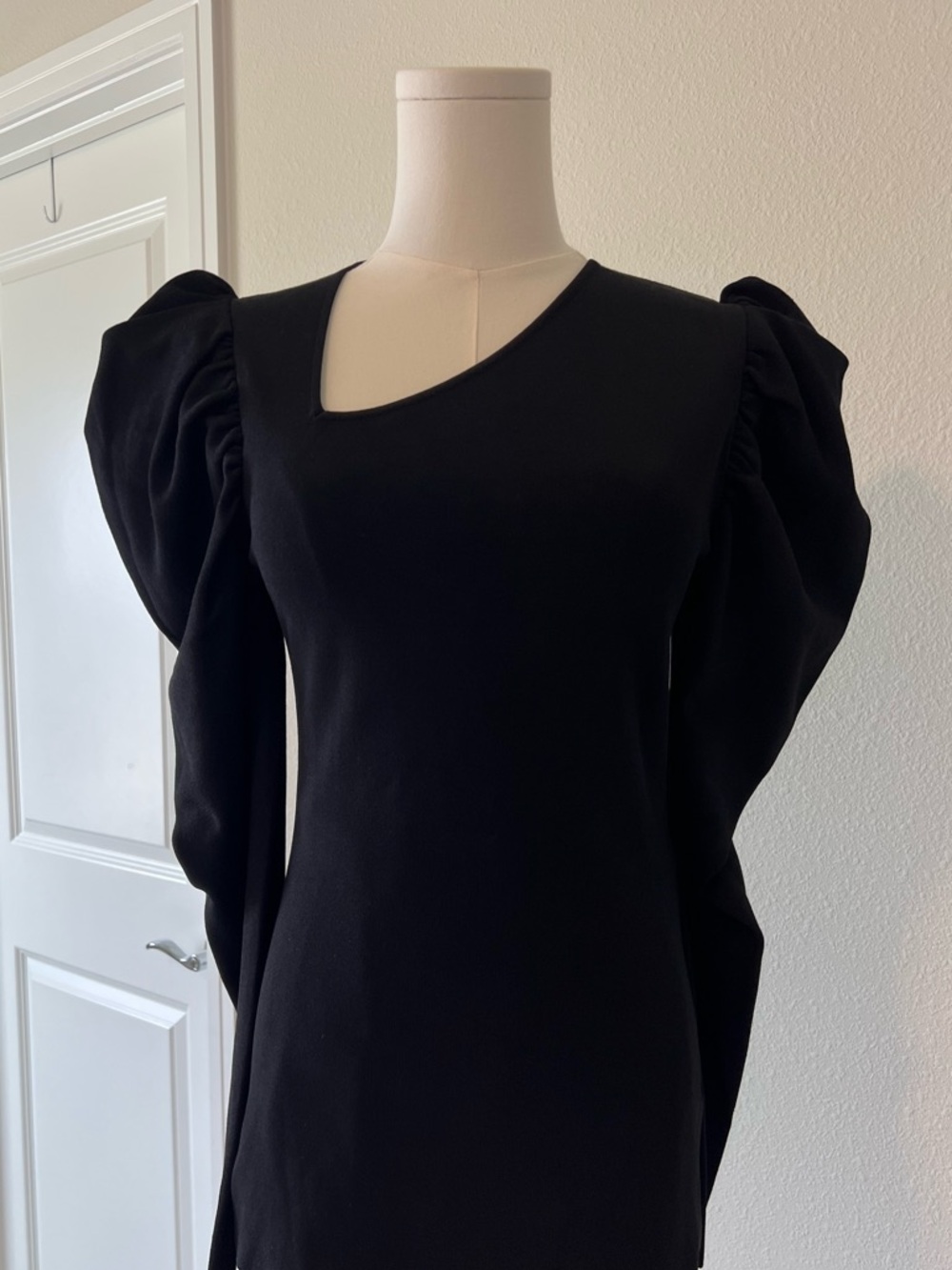 Stella McCartney Black Asymmetric Puff Sleeve Top – Size IT 42 (US 6–8)